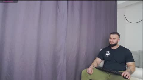 Snapshot of rickymiami1 chatting on 03.04.26 rickymiami1 online show from 03.04.26