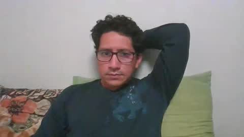 Snapshot of rickysexycam chatting on 10.20.25 Ricky online show from 10.20.25