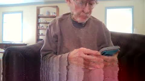 Snapshot of rico_y_suave_4u chatting on 04.04.26 Easy if yun are good see my pics online show from 04.04.26