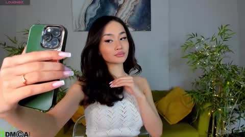 Layla online show from 03.20.26