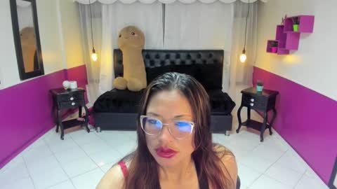 Rihana  online show from 10.03.25