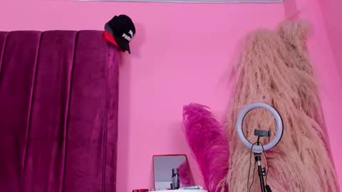 Rihanna hotx online show from 09.26.25