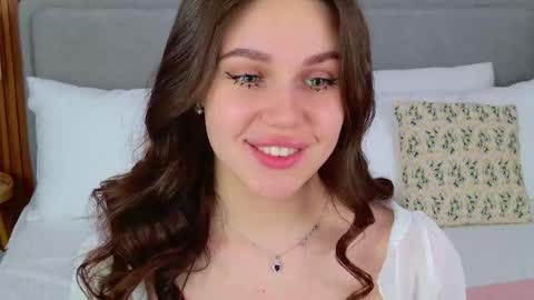 Snapshot of rihannariley chatting on 12.15.25 Rihanna online show from 12.15.25