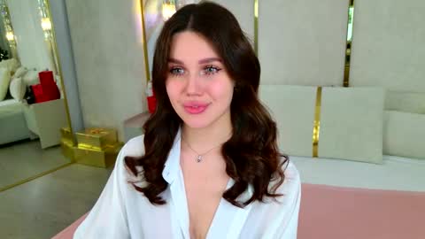 Snapshot of rihannariley chatting on 12.21.25 Rihanna online show from 12.21.25