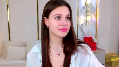 Snapshot of rihannariley chatting on 01.05.26 Rihanna online show from 01.05.26