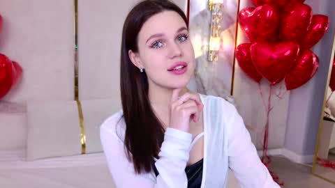 Snapshot of rihannariley chatting on 02.06.26 Rihanna online show from 02.06.26