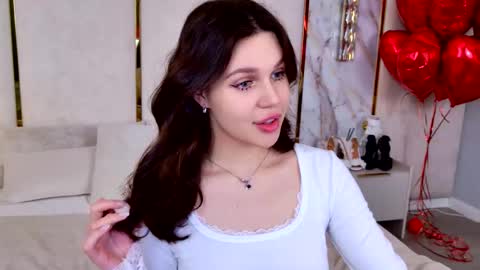 Snapshot of rihannariley chatting on 02.12.26 Rihanna online show from 02.12.26