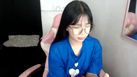 Snapshot of rika_sogorg1 chatting on 05.14.26 hannah online show from 05.14.26