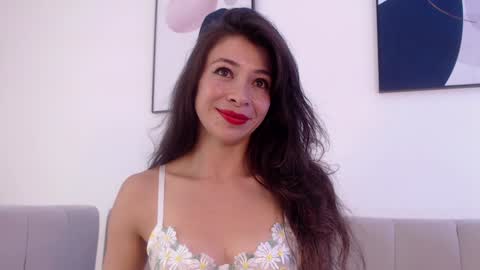 Snapshot of riley_bensongh chatting on 02.08.25 Riley online show from 02.08.25
