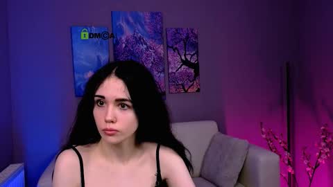 Snapshot of riley_sanders chatting on 10.19.25 Meow online show from 10.19.25