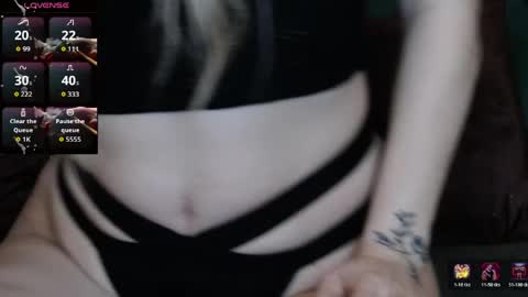 Snapshot of rileylannax chatting on 04.21.26 rileylannax online show from 04.21.26