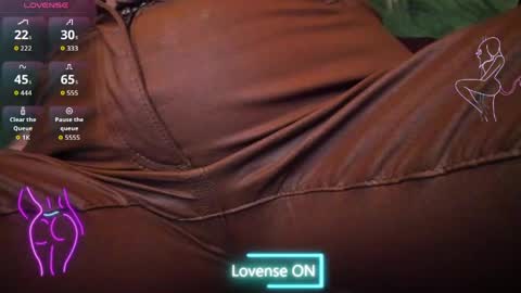 Snapshot of rileylannax chatting on 05.18.26 rileylannax online show from 05.18.26