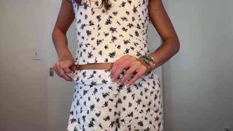 Snapshot of rileysmitheree chatting on 02.06.26 Riley online show from 02.06.26