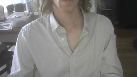 Snapshot of rimbu32 chatting on 03.22.26 kriebeltje online show from 03.22.26