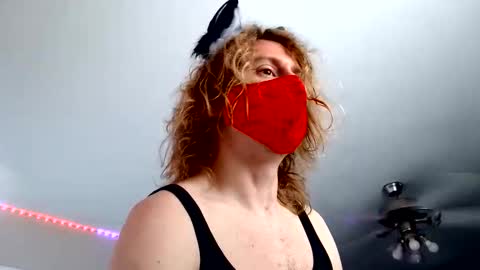 Snapshot of rimmyblondeass chatting on 06.04.26 TheRealCatNoir online show from 06.04.26