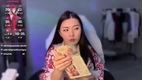 Snapshot of rin_n1ght chatting on 05.14.26 rin_n1ght online show from 05.14.26