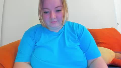 rina16 online show from 11.25.25