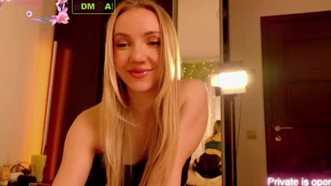 Snapshot of rina_asty chatting on 04.09.26 Rina Asty online show from 04.09.26