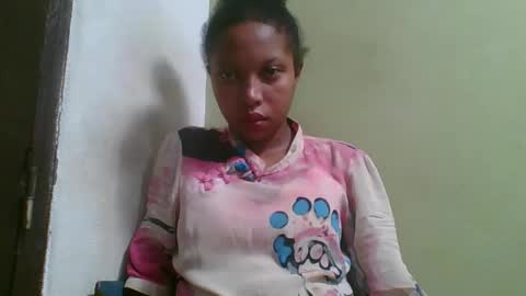 Snapshot of rinah654271 chatting on 05.10.26 rinah654271 online show from 05.10.26