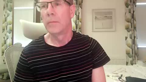 Snapshot of ringomar chatting on 06.26.26 Rob online show from 06.26.26