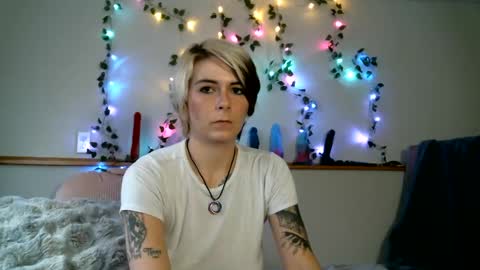 Snapshot of rionasmiiiles chatting on 12.11.24 Riona Smiiiless online show from 12.11.24