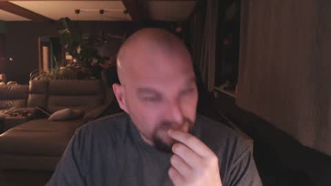 Snapshot of ripp3r chatting on 12.02.24 Jack online show from 12.02.24