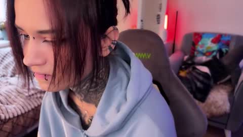   DianaBrite            fansl y online show from 12.05.25