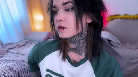   DianaBrite            fansl y online show from 03.11.26