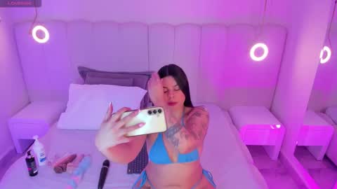 Riri Candy online show from 10.12.25