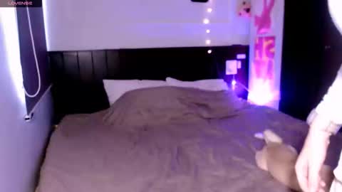 Snapshot of riri_rich chatting on 09.20.25 Rita online show from 09.20.25