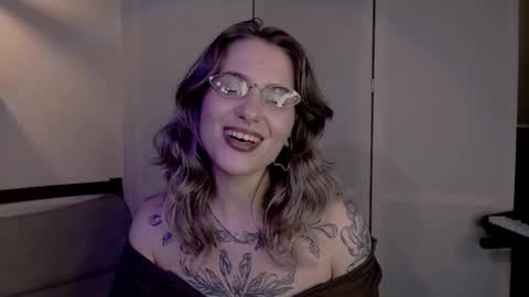 Snapshot of risha_laass chatting on 12.05.24 risha_laass online show from 12.05.24