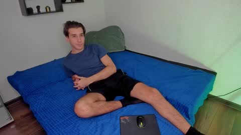 Snapshot of rishu_ chatting on 01.07.25 VAnitas online show from 01.07.25