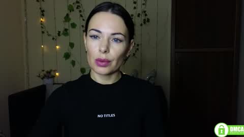 Snapshot of rita_lovyl chatting on 10.22.25 Rita online show from 10.22.25