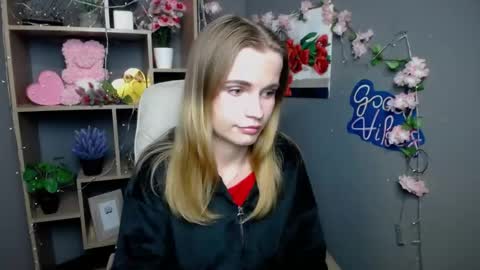 Snapshot of ritakiskis chatting on 05.30.26 ritakiskis online show from 05.30.26