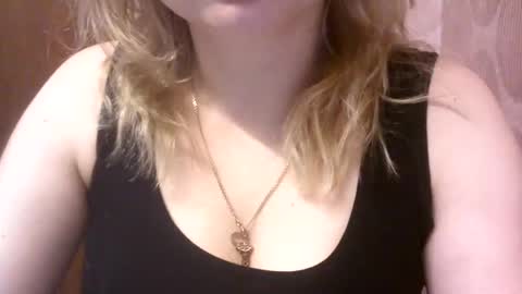 RiveraMaureen online show from 01.05.25