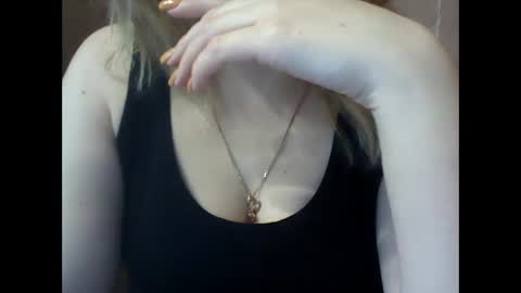 RiveraMaureen online show from 02.13.25