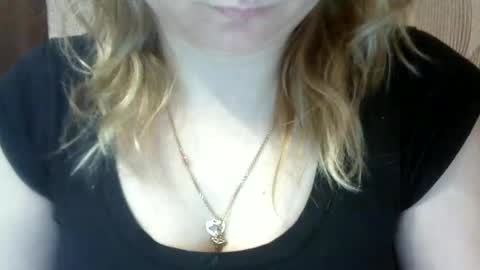 RiveraMaureen online show from 02.15.25