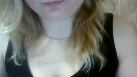 RiveraMaureen online show from 03.04.25