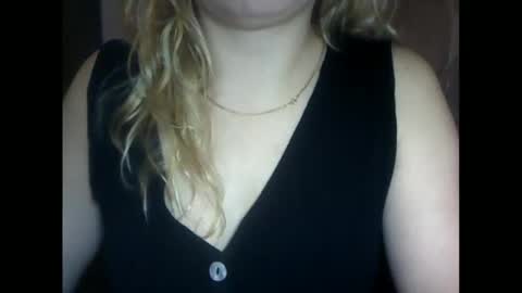 RiveraMaureen online show from 10.21.25