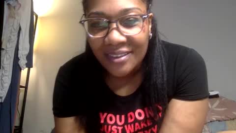 Snapshot of riversaint chatting on 12.11.24 River Saint online show from 12.11.24