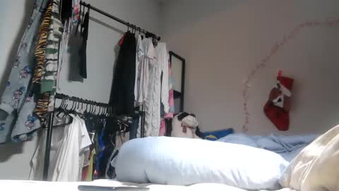 Snapshot of riversaint chatting on 01.31.25 River Saint online show from 01.31.25