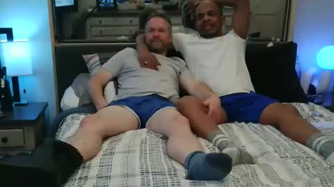 RJandScooterRJ-black guySc-white guy online show from 02.22.26