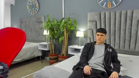 Roan Birkin online show from 02.09.25