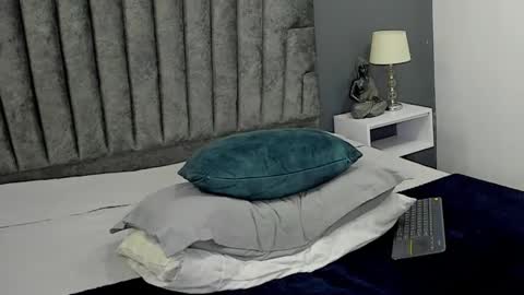 Roan Birkin online show from 03.01.25