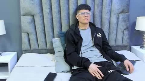 Roan Birkin online show from 03.11.25