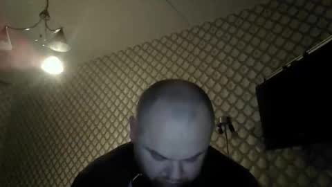 rob18997 online show from 12.21.25