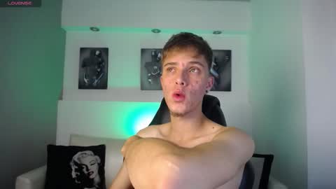 Snapshot of robbinblaze chatting on 03.26.26 Robbin online show from 03.26.26