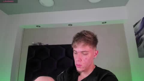 Snapshot of robbinblaze chatting on 03.27.26 Robbin online show from 03.27.26