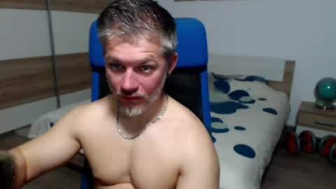 Snapshot of robbyshawz chatting on 04.18.26 robbyshawz online show from 04.18.26
