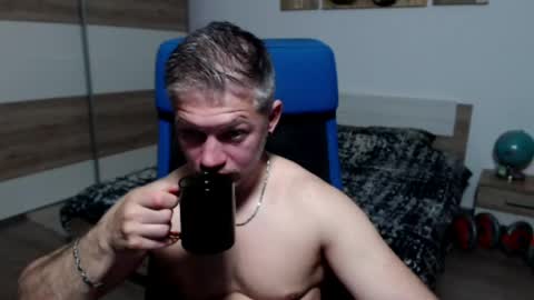 Snapshot of robbyshawz chatting on 05.10.26 robbyshawz online show from 05.10.26